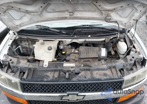 2003 Chevrolet Express from USA, damaged, VIN 1GAHG39U031188807